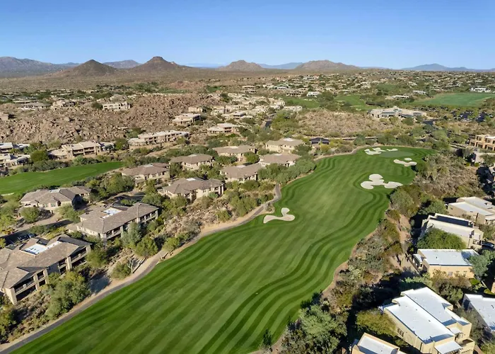 Dom wakacyjny White Feather - Golf Bbq Patio Pool & Access